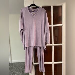 New Yelete Lavender V-Neck Lounge Set